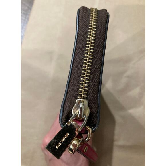 MICHAEL KORS LARGE SIGNATURE SAFFIANO LEATHER WALETT (ASIS) - Picture 7 of 14